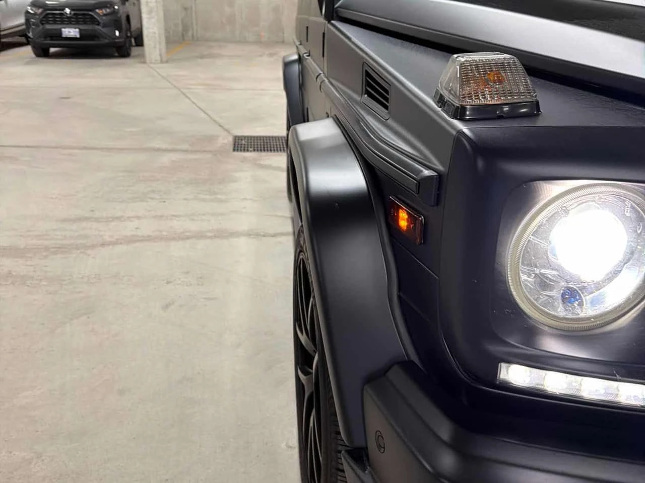 Mercedes-Benz G 63 AMG * АВТОКРЕДИТ БЕЗ ПЪРВОНАЧАЛНА ВНОСКА, снимка 4 - Автомобили и джипове - 54693796