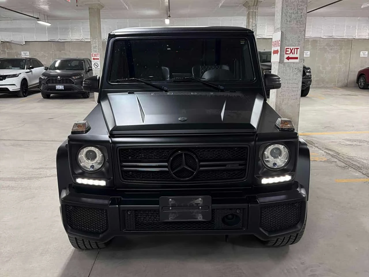 Mercedes-Benz G 63 AMG * АВТОКРЕДИТ БЕЗ ПЪРВОНАЧАЛНА ВНОСКА, снимка 2 - Автомобили и джипове - 54693796