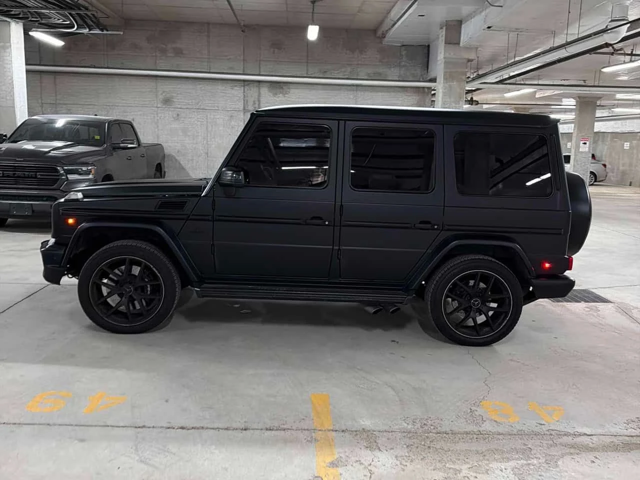 Mercedes-Benz G 63 AMG * АВТОКРЕДИТ БЕЗ ПЪРВОНАЧАЛНА ВНОСКА, снимка 5 - Автомобили и джипове - 54693796