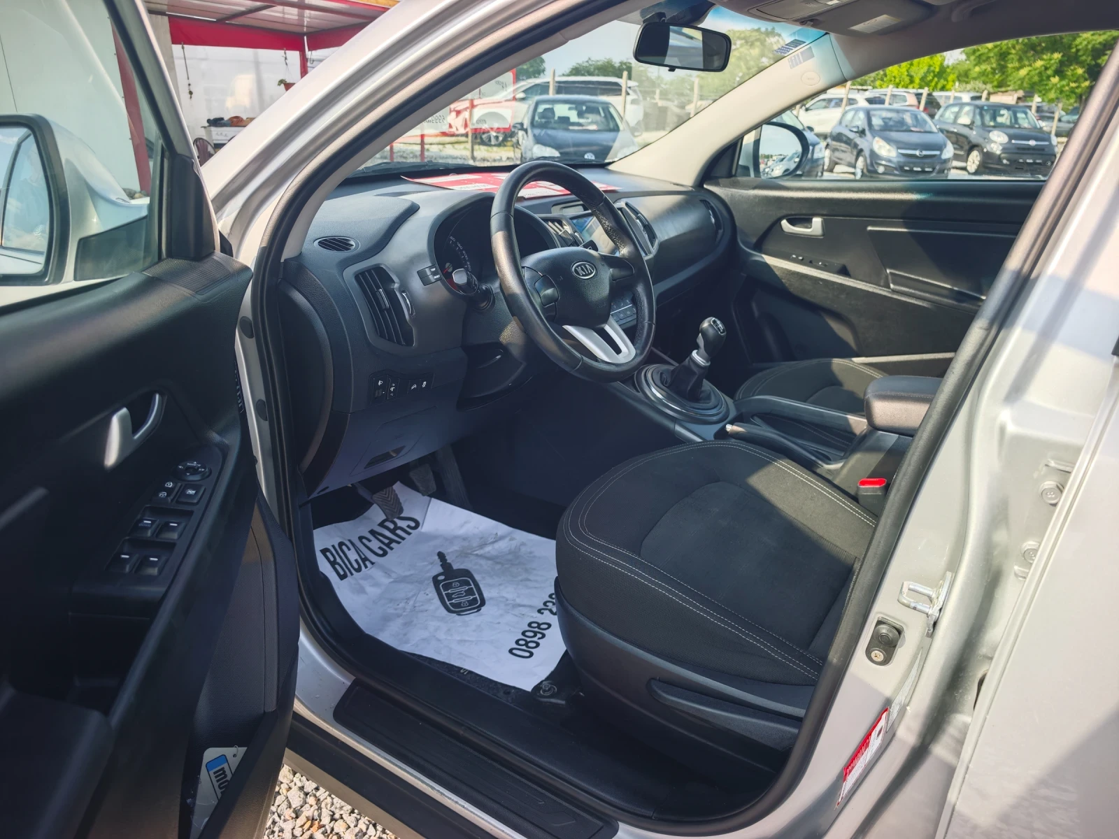 Kia Sportage 1.7crdi , снимка 7 - Автомобили и джипове - 54802578
