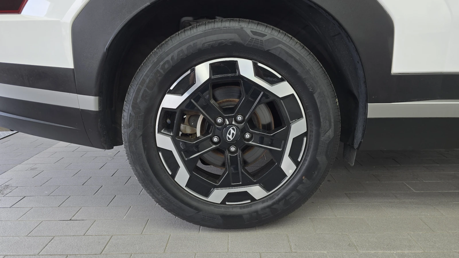 Hyundai Santa fe 2023* EXCLUSIVE* 7PASS* DIS* ОБДУХ* PANO* КРАЙНА Ц, снимка 5 - Автомобили и джипове - 55042386