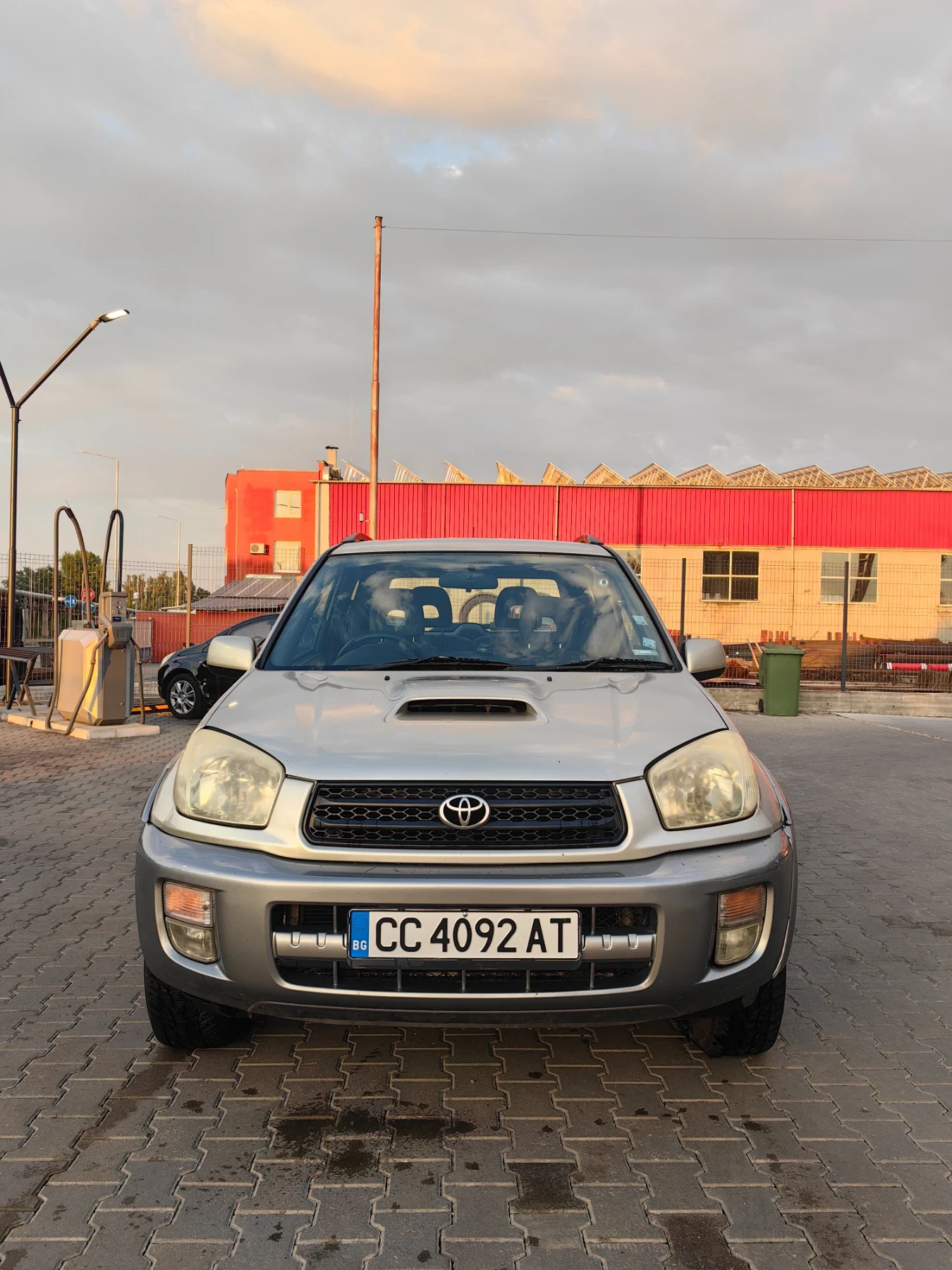 Toyota Rav4, снимка 6 - Автомобили и джипове - 55431094