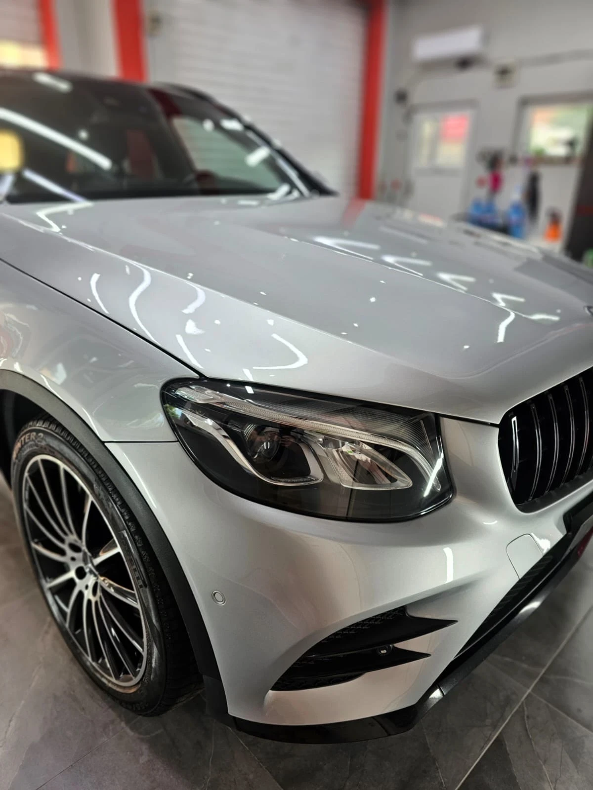 Mercedes-Benz GLC 43 AMG 4Matic+ Distronic+ Burmester+ Memory+ Panorama, снимка 3 - Автомобили и джипове - 55437043