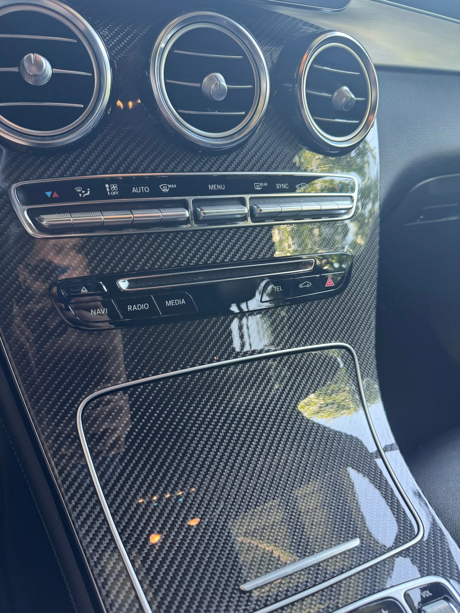 Mercedes-Benz GLC 43 AMG 4Matic+ Distronic+ Burmester+ Memory+ Panorama, снимка 13 - Автомобили и джипове - 55437043