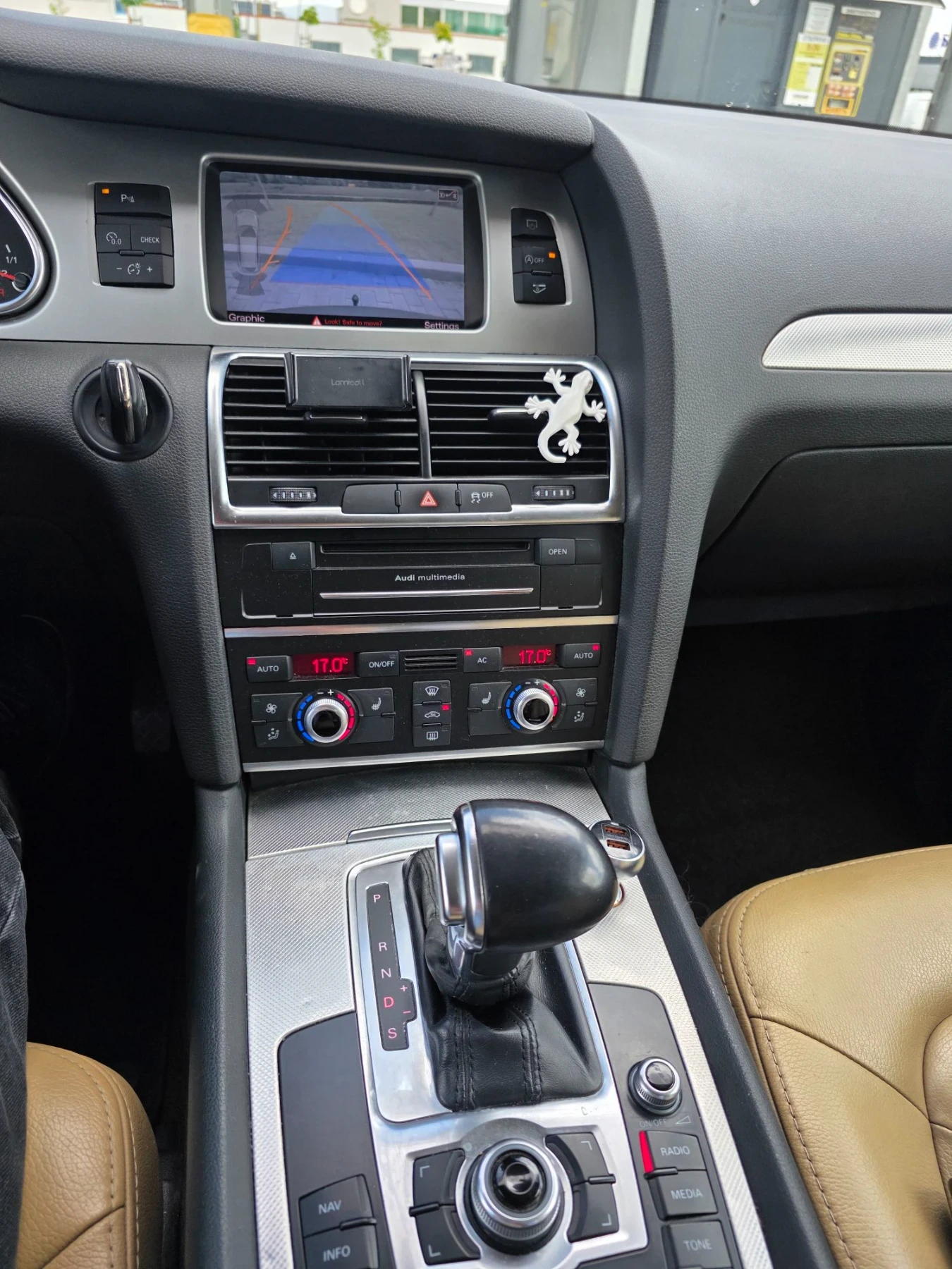 Audi Q7 3.0tdi, 8zf, 7местен , печка, снимка 12 - Автомобили и джипове - 56160573