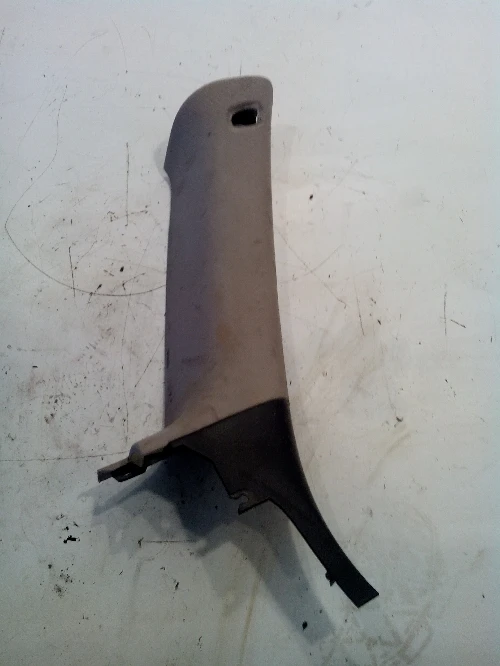 Задна лява колонка за субару аутбек комби 2.0д