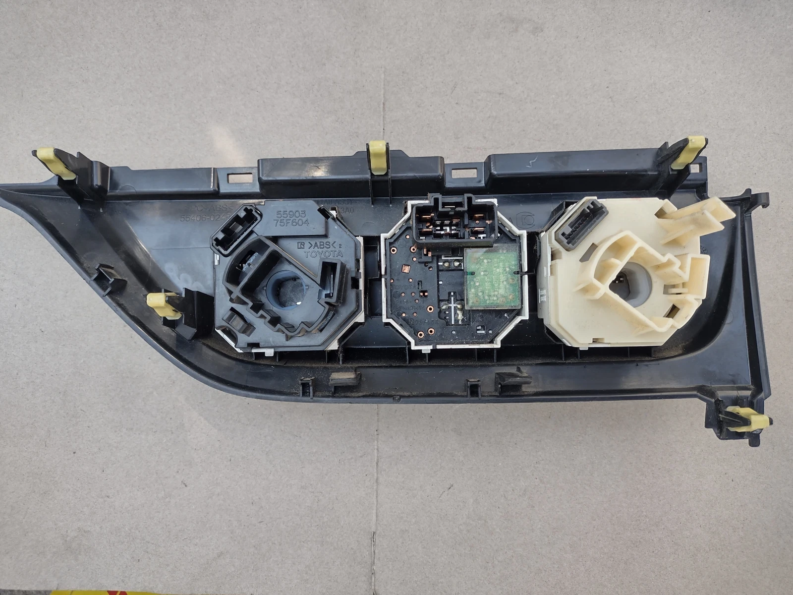 55406-02480  5540602480    TOYOTA COROLLA E16, E18  55903-75F604  55901-75F603 | Mobile.bg   2