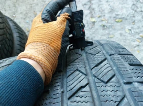 Гуми Зимни 225/65R16, снимка 3