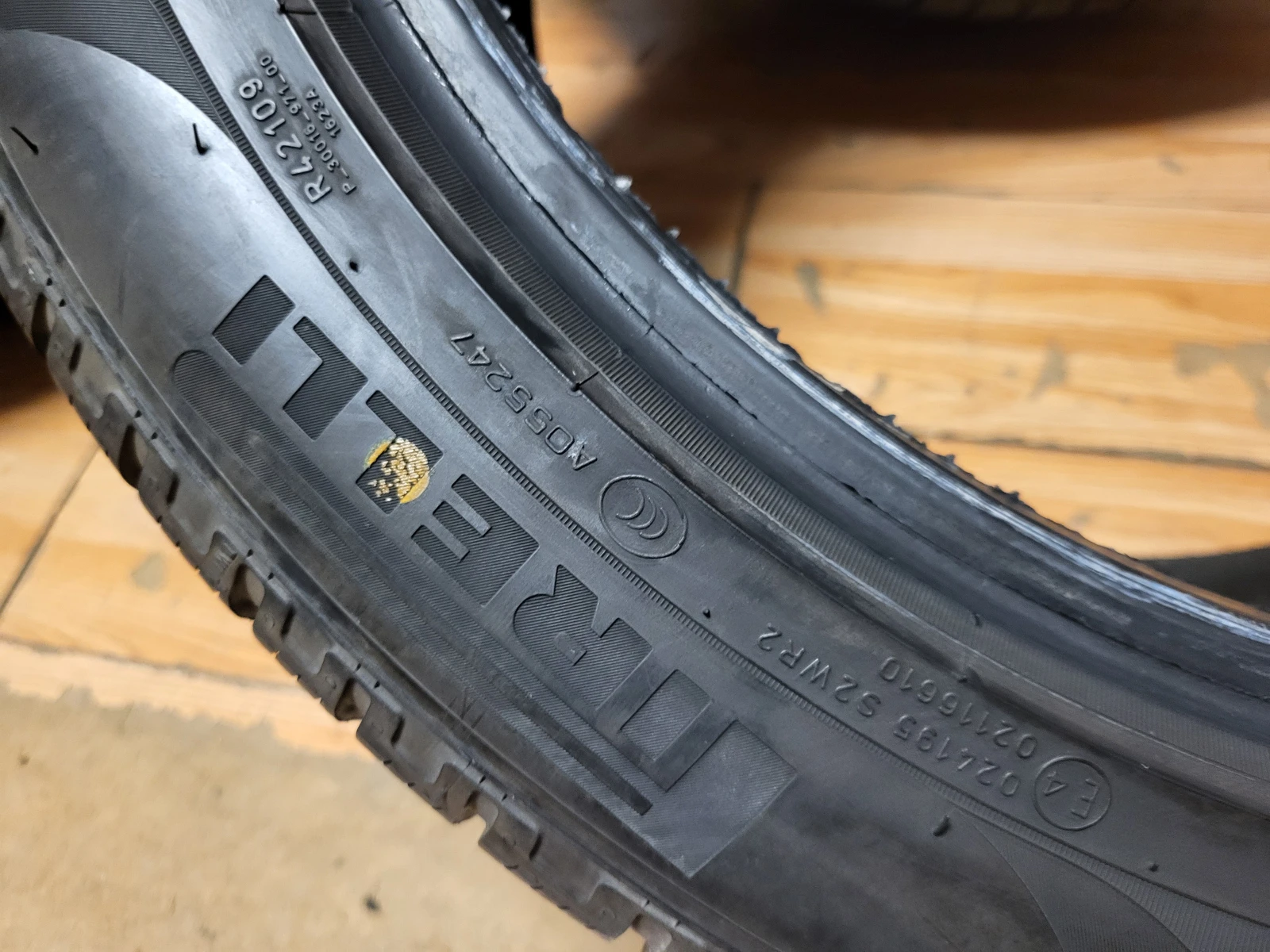 Гуми Зимни 275/45R20, снимка 12 - Гуми и джанти - 56107595