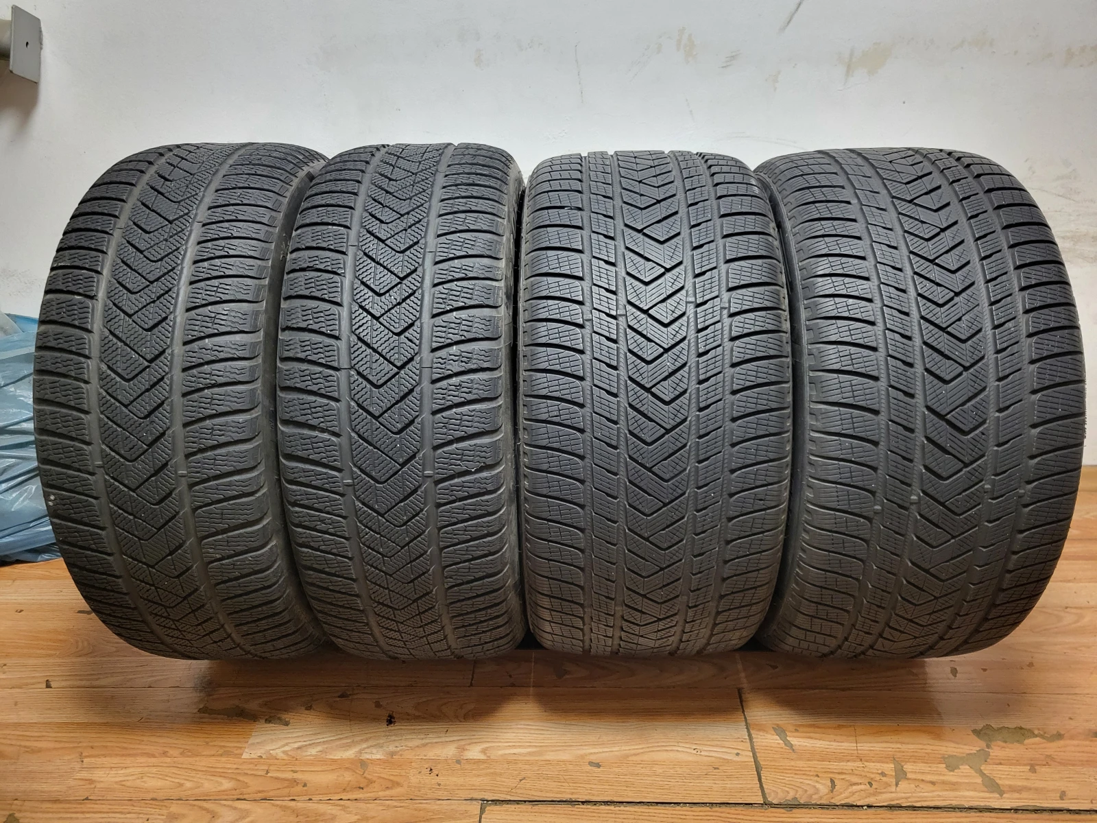 Гуми Зимни 275/45R20