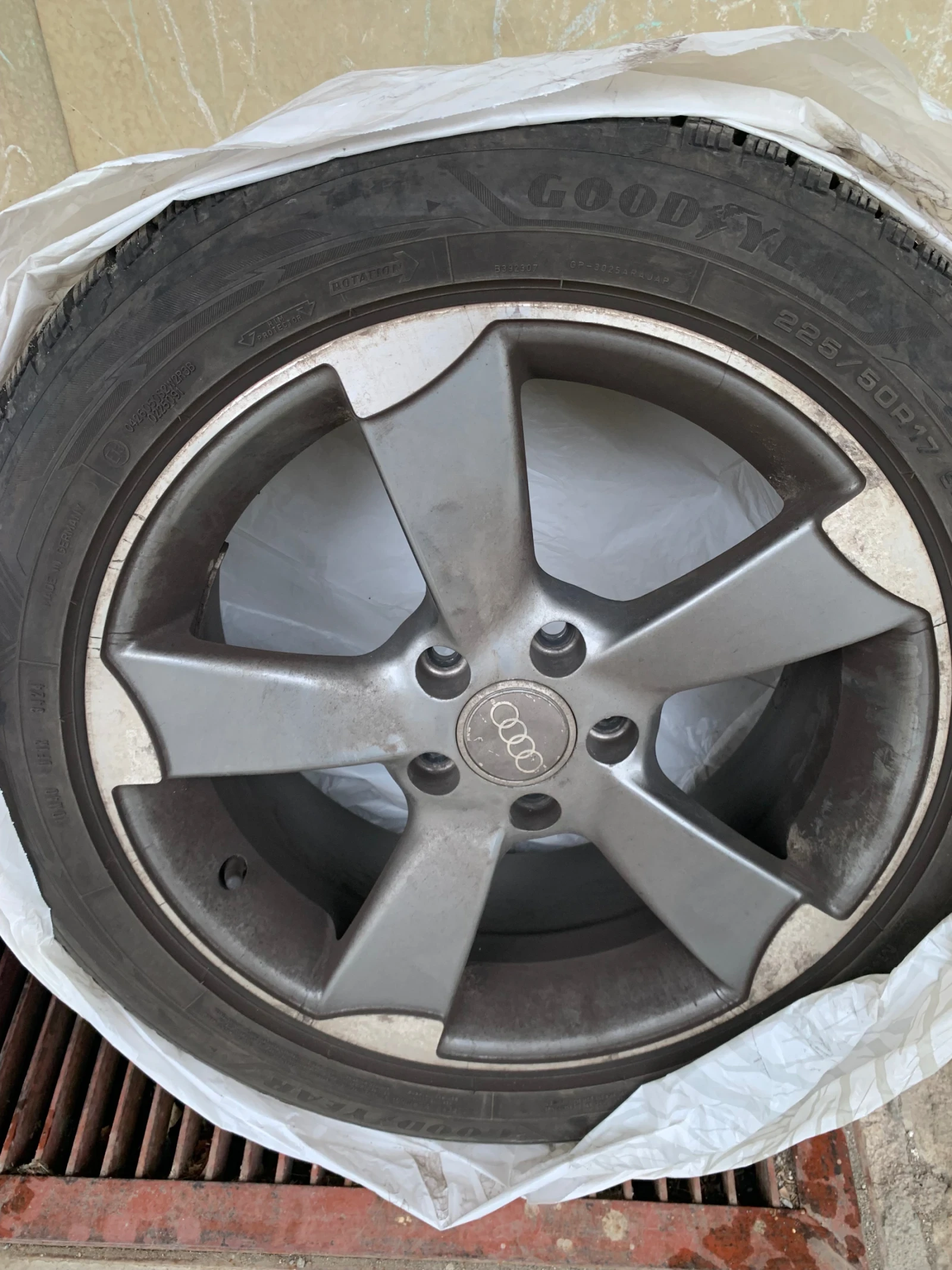 ���� � ������ 225/50R17 �� Audi | Mobile.bg � ����������� 4