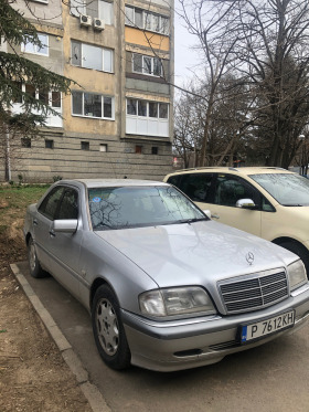 Mercedes-Benz C 200, снимка 3 - Автомобили и джипове - 45373951
