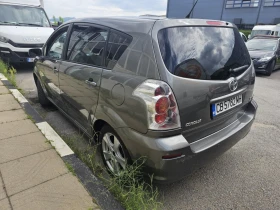 Обява за продажба на Toyota Corolla verso 2.2 верига ~4 999 лв. - изображение 6