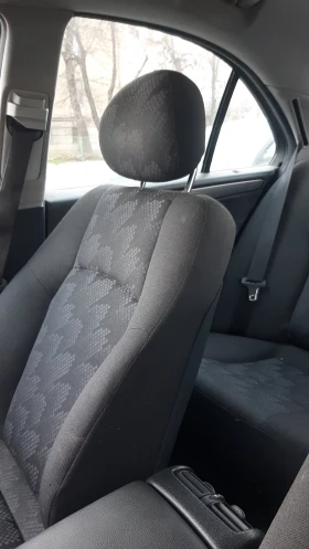 Mercedes-Benz C 200, снимка 4 - Автомобили и джипове - 53427853