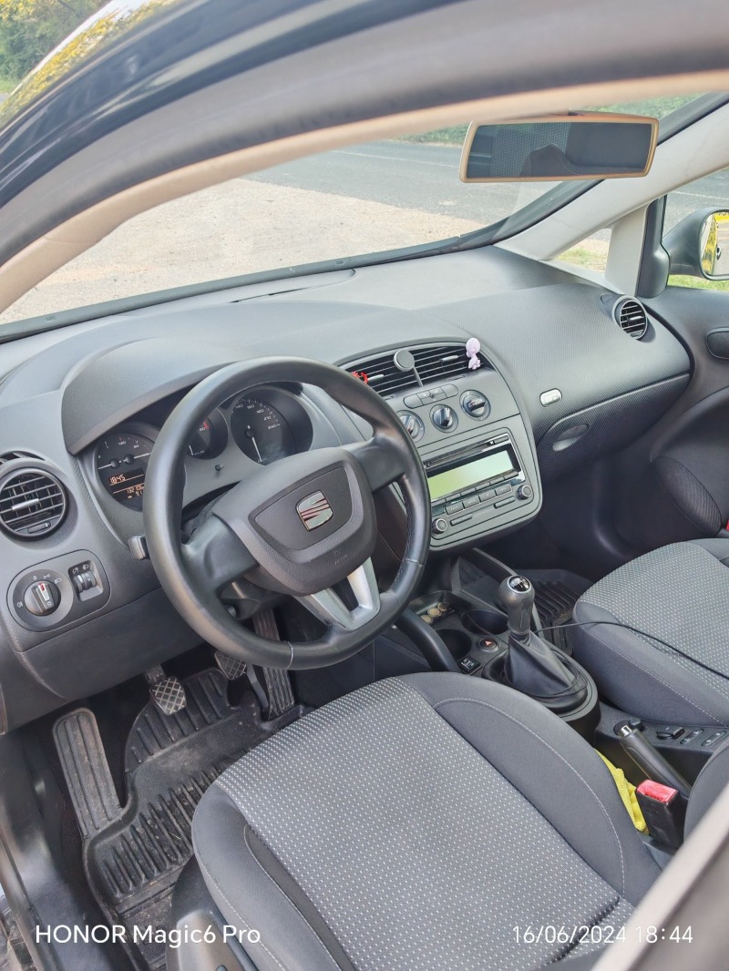 Seat Altea 1.6 BI FUEL  XL , снимка 11 - Автомобили и джипове - 46461801