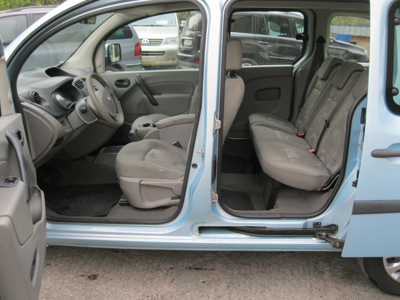 Renault Kangoo Happy Family, снимка 11 - Автомобили и джипове - 47460595