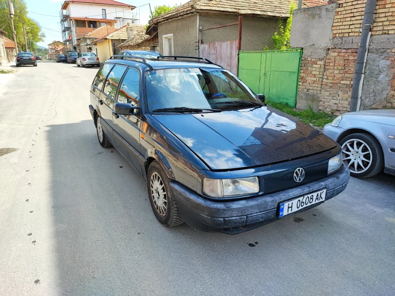 VW Passat 1.8 бензин, снимка 5 - Автомобили и джипове - 48267144