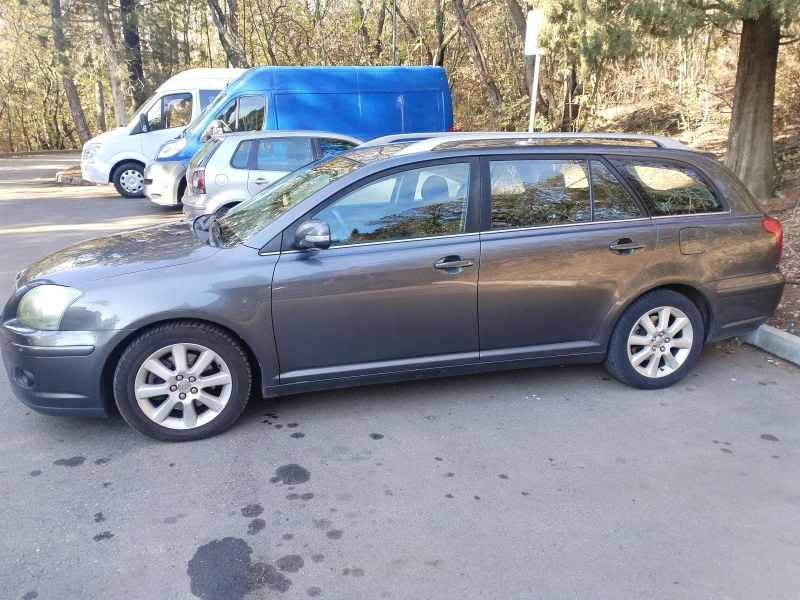 Toyota Avensis, снимка 2 - Автомобили и джипове - 48990191