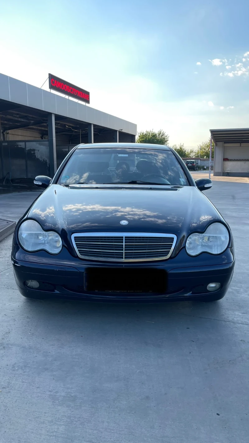 Mercedes-Benz C 180 Бензин, снимка 2 - Автомобили и джипове - 49386626