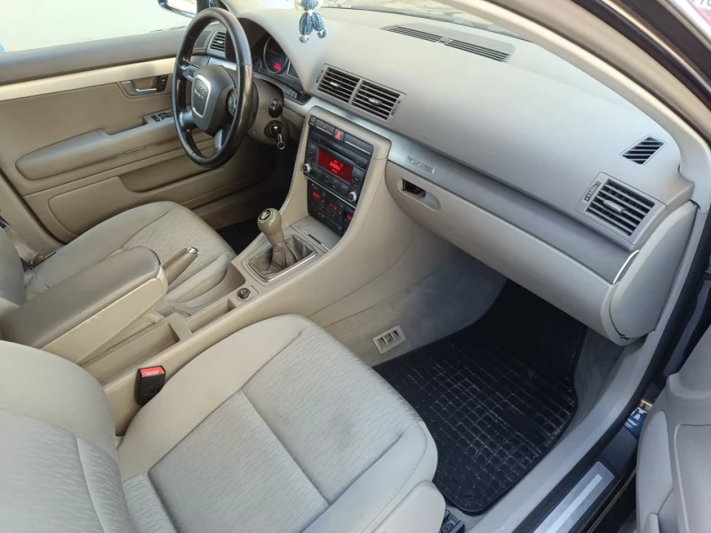 Audi A4, снимка 11 - Автомобили и джипове - 52477771