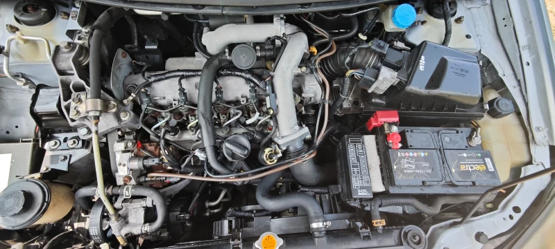 Nissan Primera, снимка 12 - Автомобили и джипове - 52180052