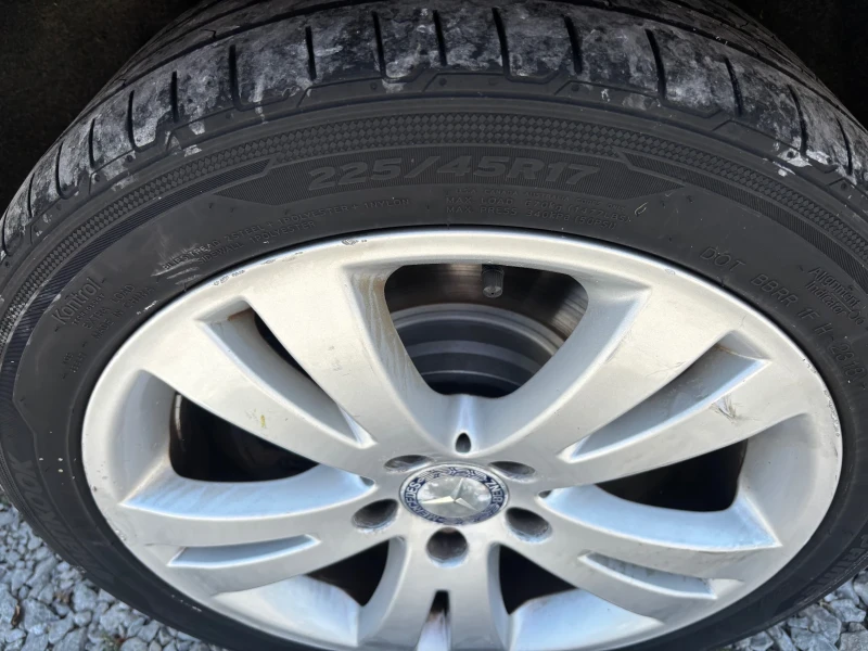 Mercedes-Benz C 220 Avantgarde, снимка 7 - Автомобили и джипове - 51486344
