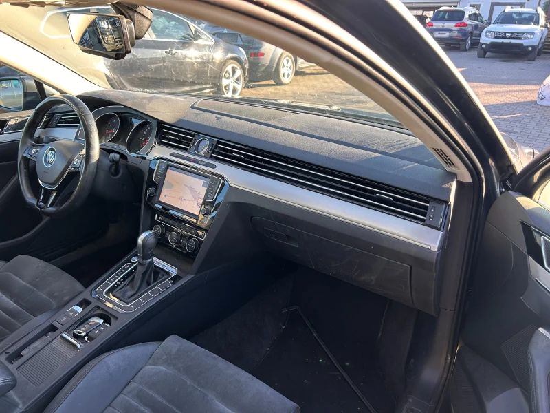 VW Passat 2.0TSI R-LINE 4MOTION/AVTOMAT/PANORAMA/KOJA EURO 6, снимка 11 - Автомобили и джипове - 52404421
