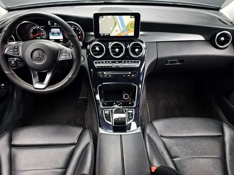 Mercedes-Benz C 220 4MATIC, снимка 7 - Автомобили и джипове - 54282233