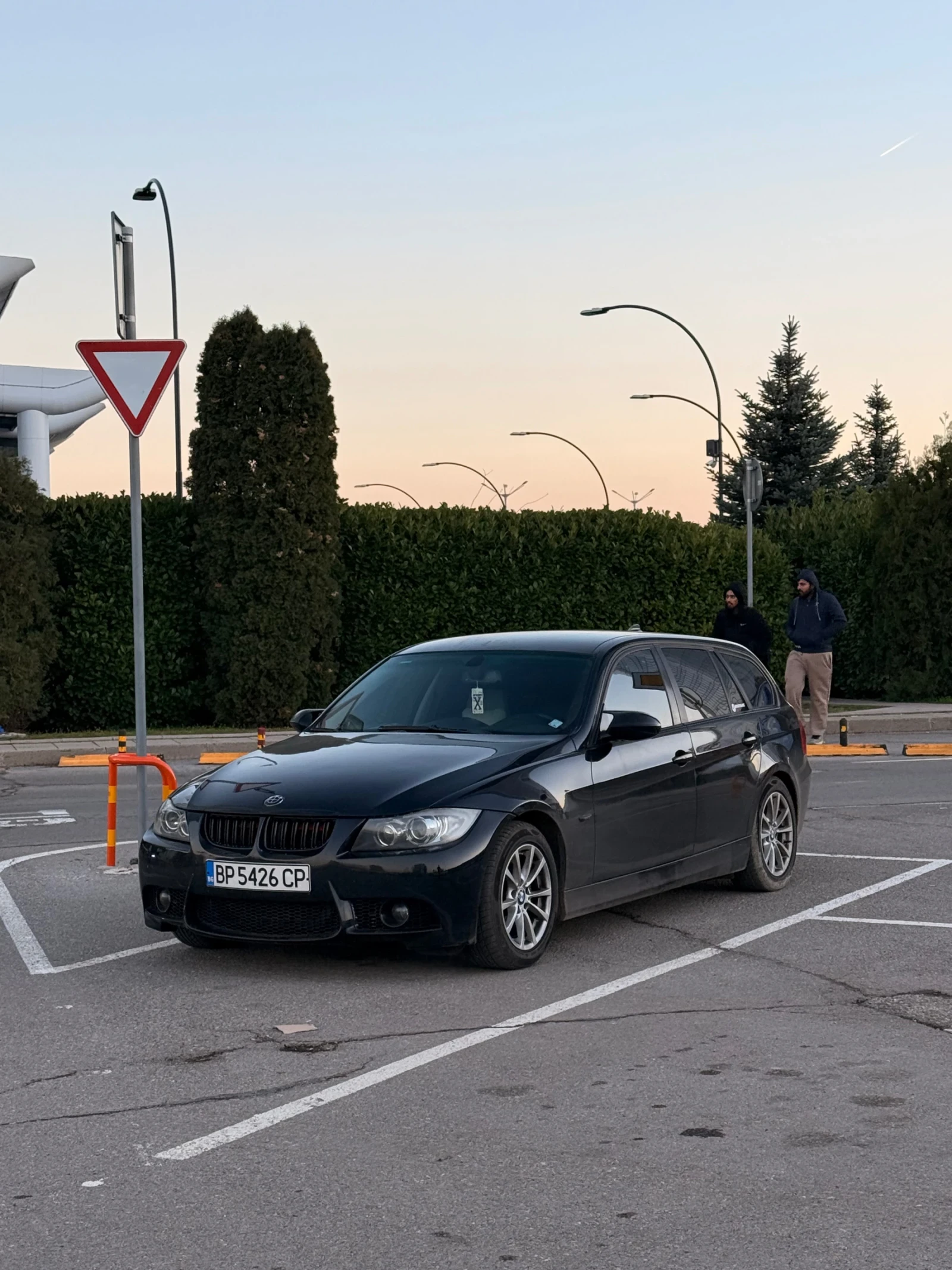 BMW 320, снимка 1