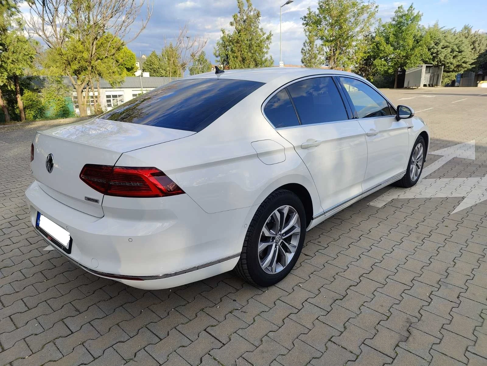 VW Passat Highline 2.0TDI SCR BMT 4MOTION - изображение 7