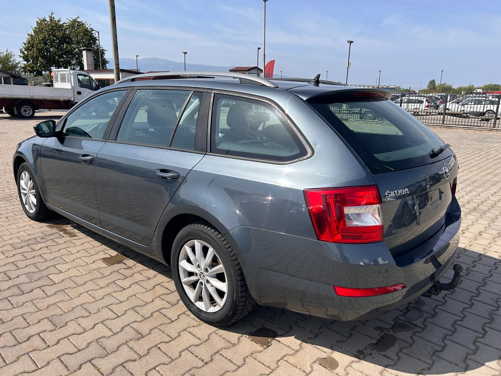 Skoda Octavia 1.2TSI NAVI EURO 5 ЛИЗИНГ - изображение 8