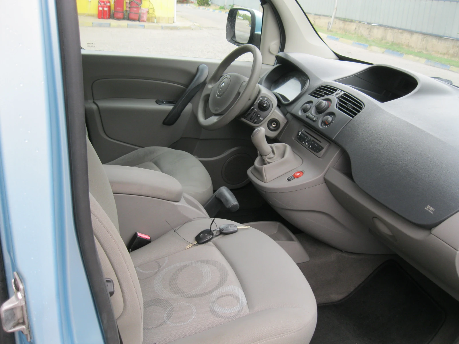Renault Kangoo Happy Family | Mobile.bg — изображение 13