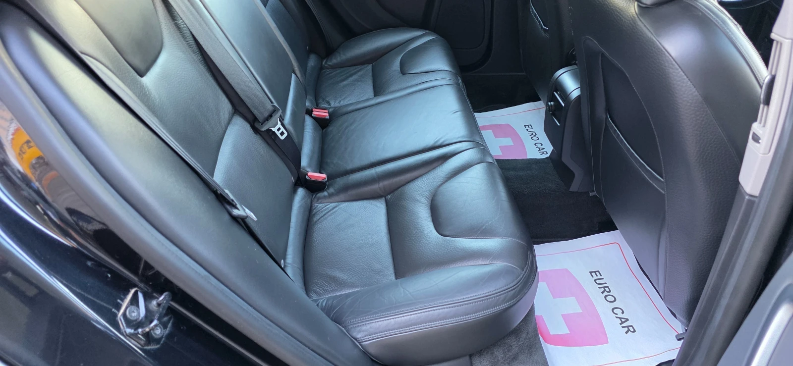 Volvo V60 2.0i //T5//SUMMUM//AVTOMAT//, снимка 15 - Автомобили и джипове - 56191798