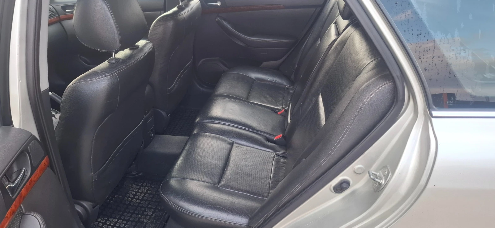 Toyota Avensis T25 2.2 d4d - изображение 9