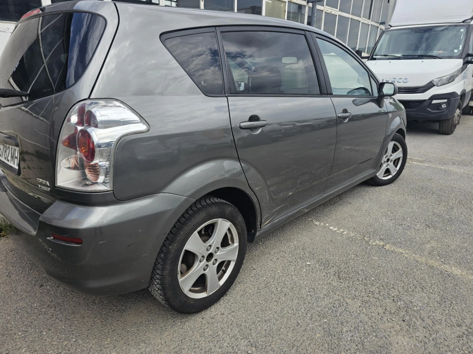 Toyota Corolla verso 2.2 верига - изображение 4