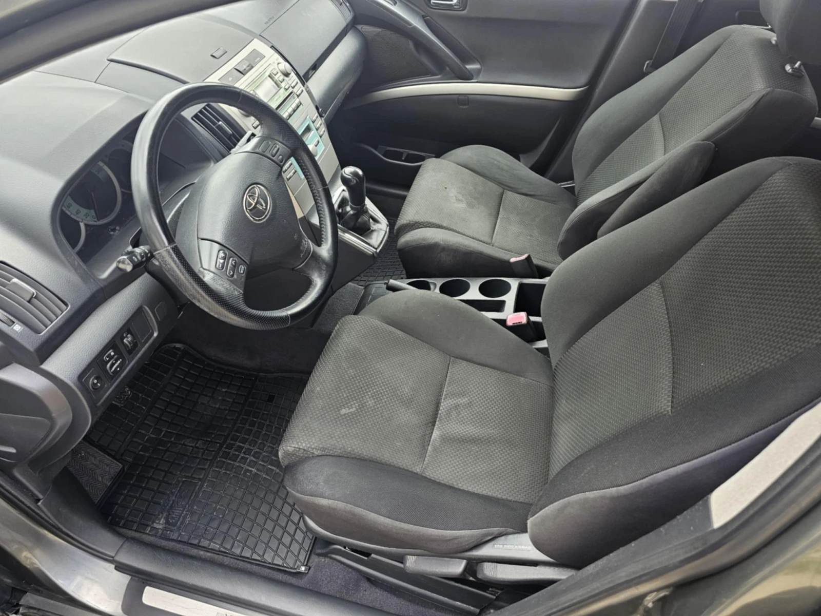 Toyota Corolla verso 2.2 верига - изображение 9