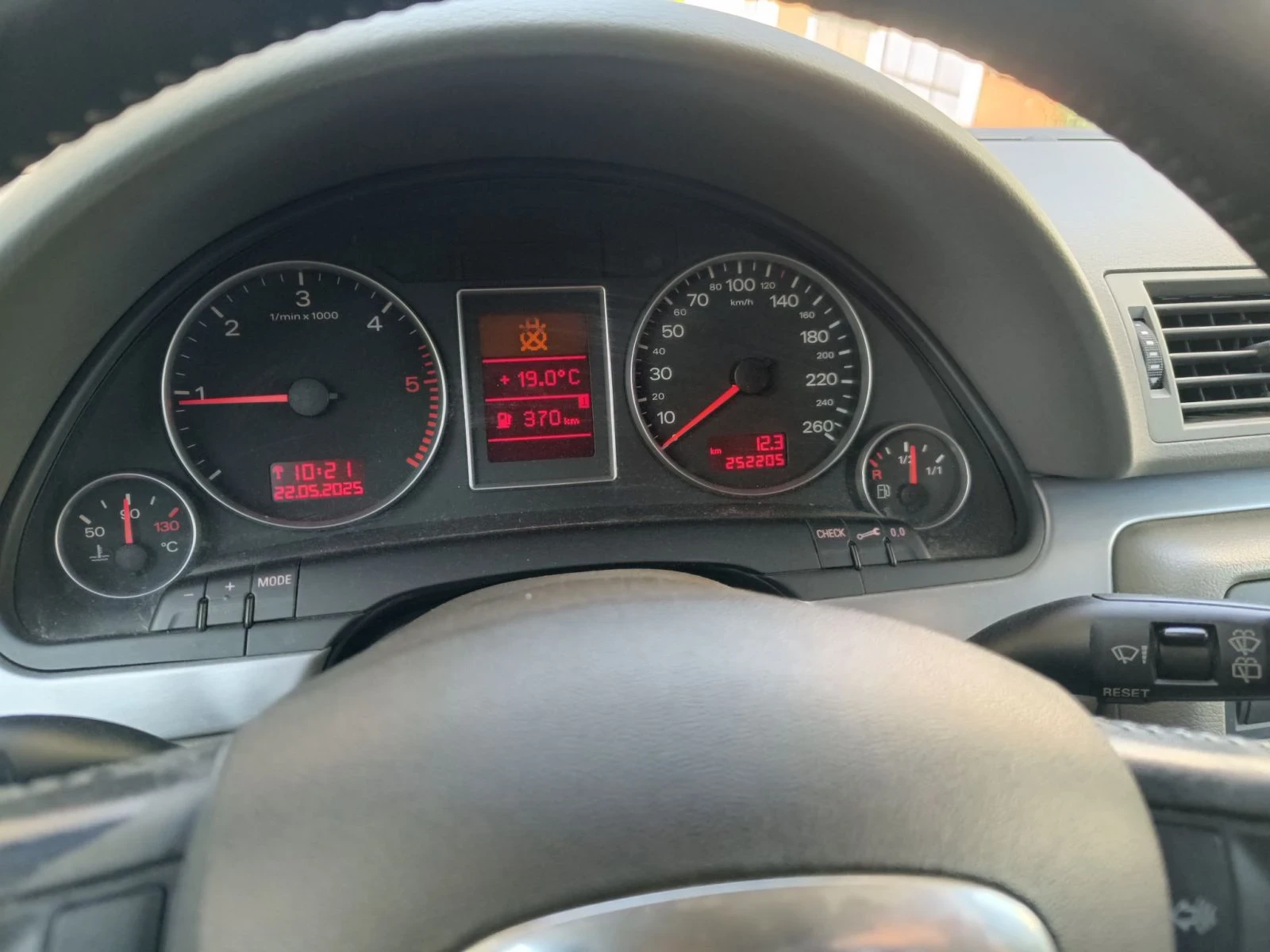 Audi A4 | Mobile.bg   17