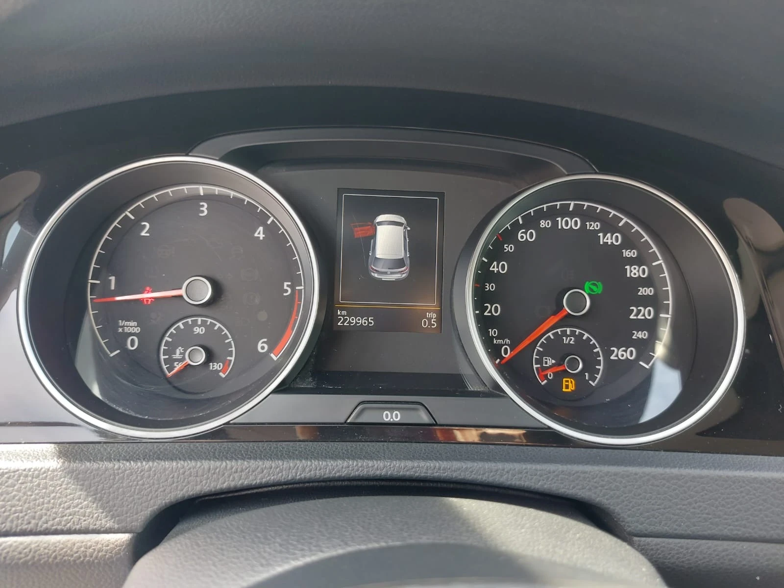VW Golf 2.0TDI/АВТОМАТИК/НАВИГАЦИЯ/100%РЕАЛНИ КМ./ - изображение 9