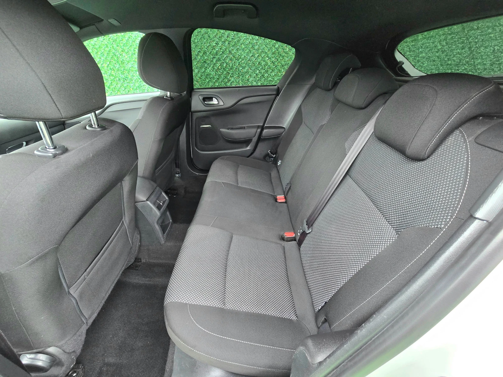 DS DS 4 1.6BlueHDI* 120кс* AUTOMATIC* Euro-6 - изображение 10