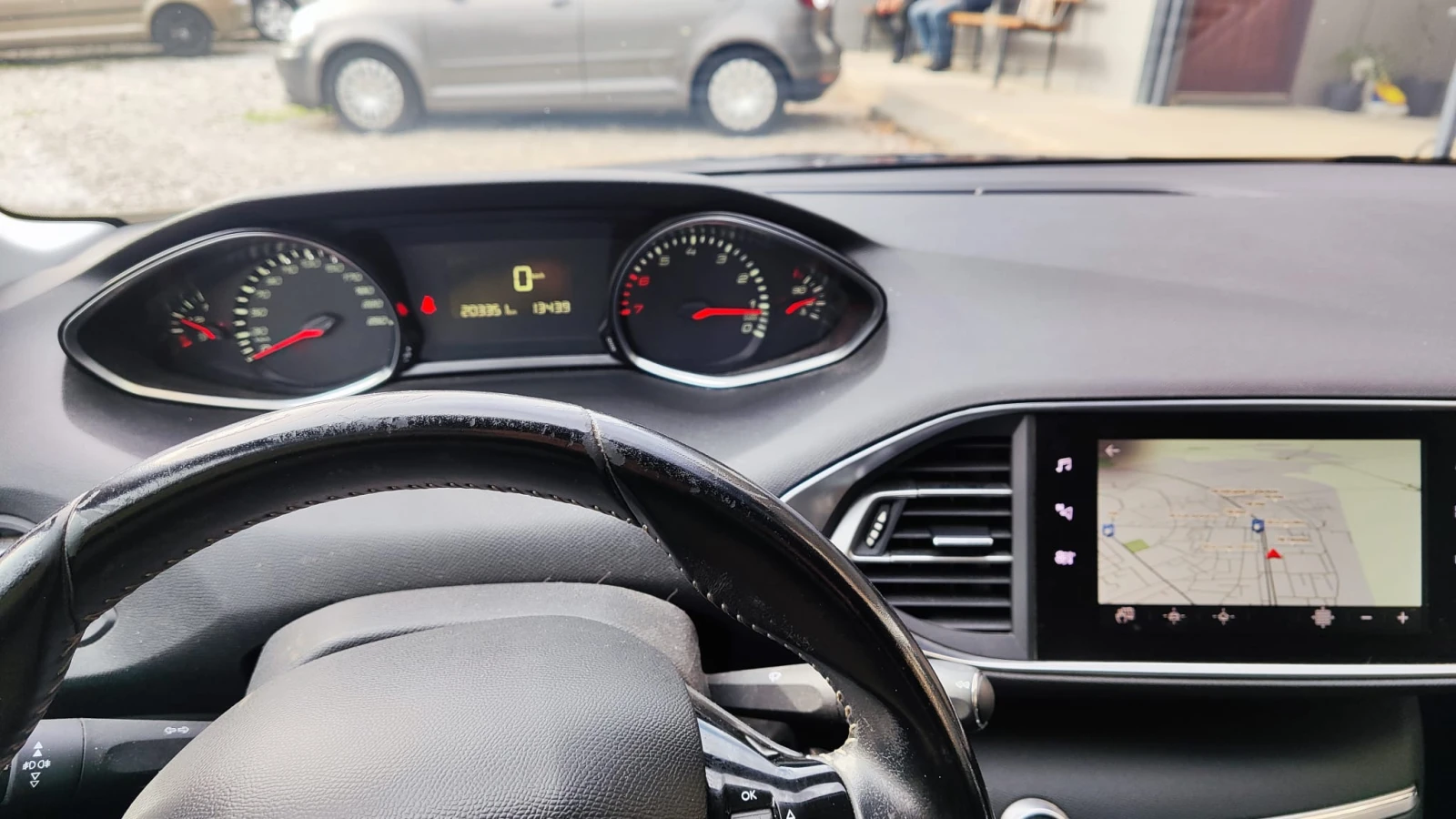 Peugeot 308 1.2 130 к.с. - изображение 6