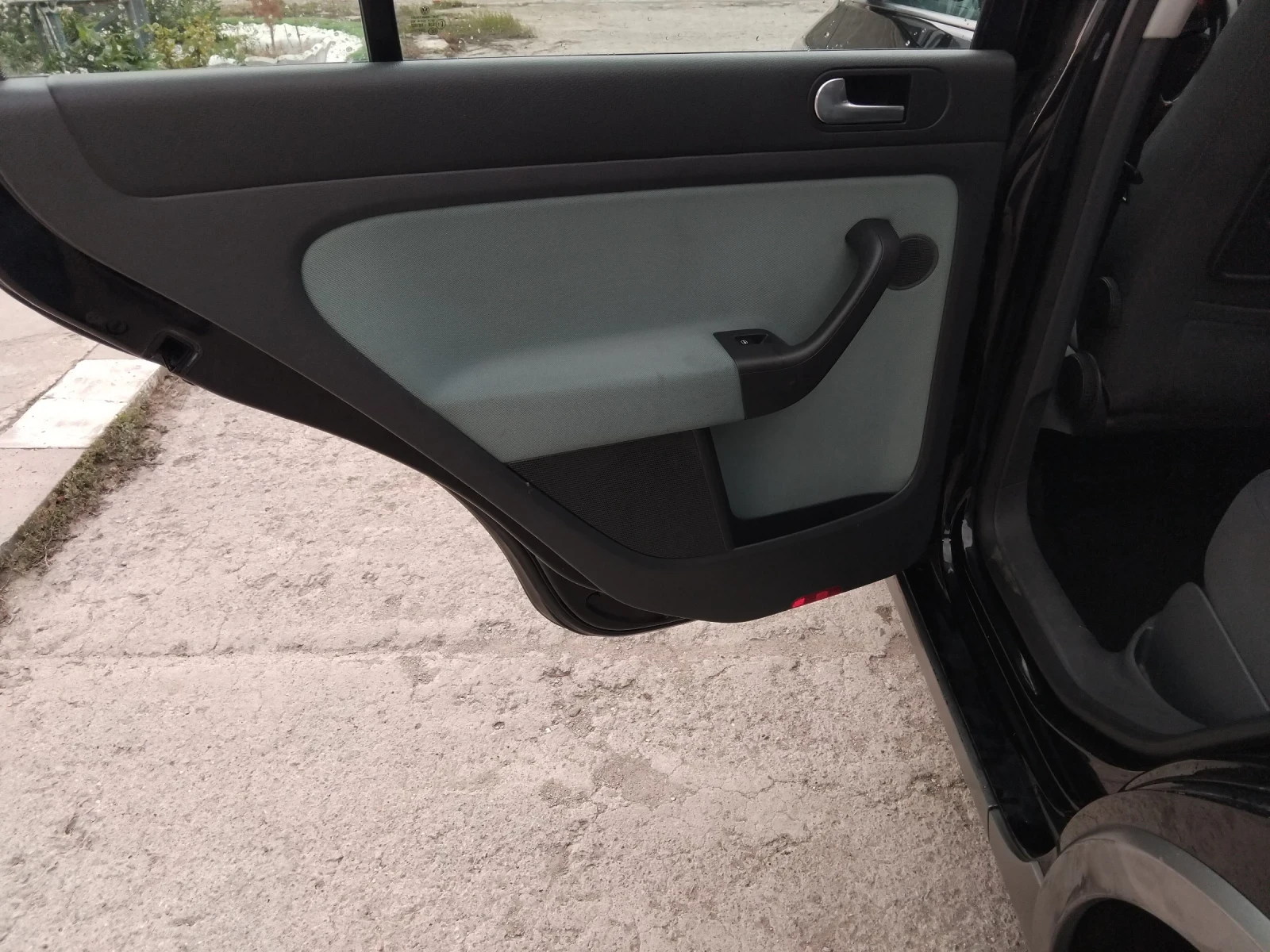 VW Golf Plus 1.6 102 .   CROSS | Mobile.bg   8