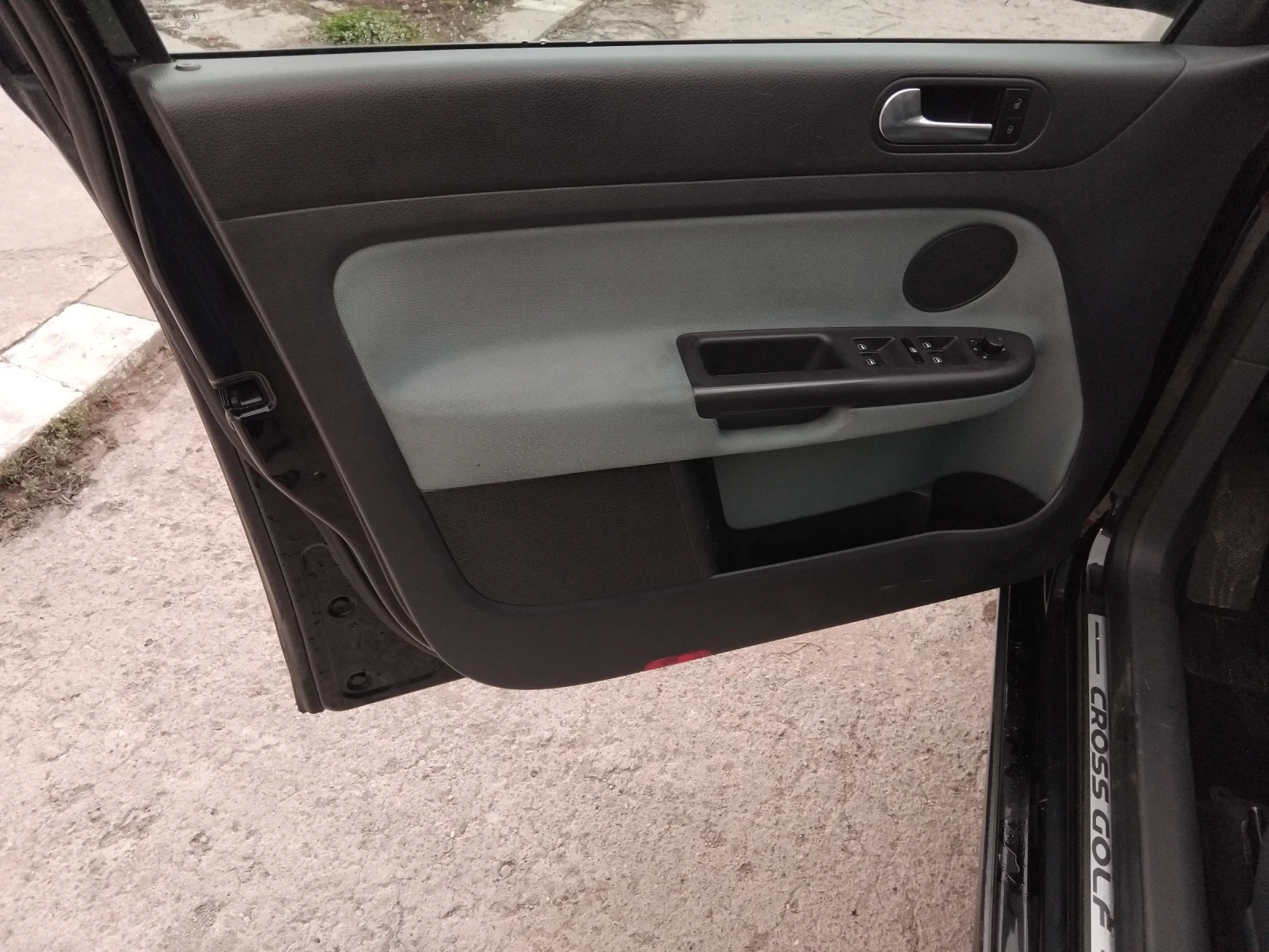 VW Golf Plus 1.6 102 .   CROSS | Mobile.bg   7