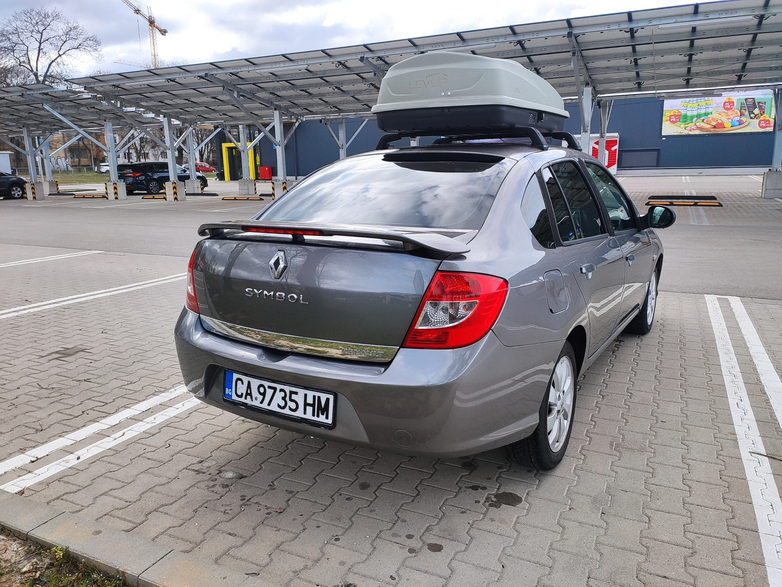 Renault Symbol, снимка 4 - Автомобили и джипове - 53940548