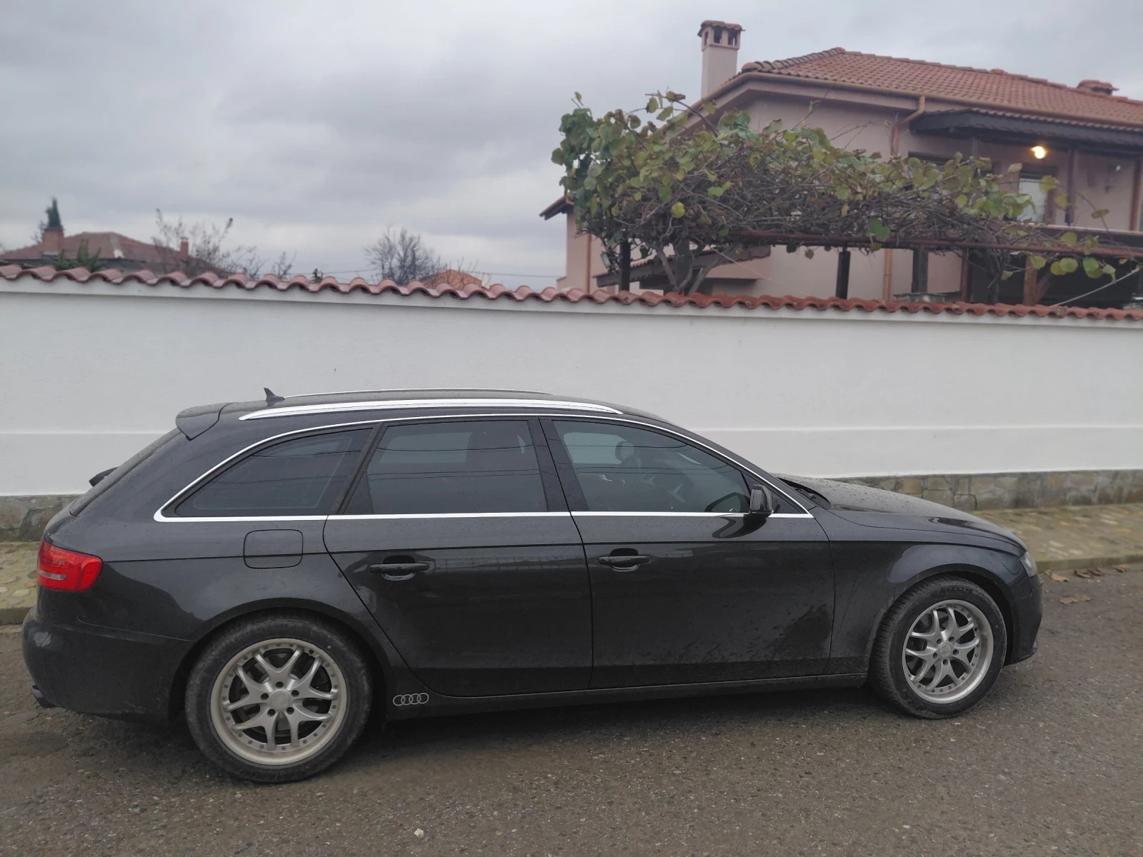 Audi A4 + сменени вериги, снимка 4 - Автомобили и джипове - 53984849