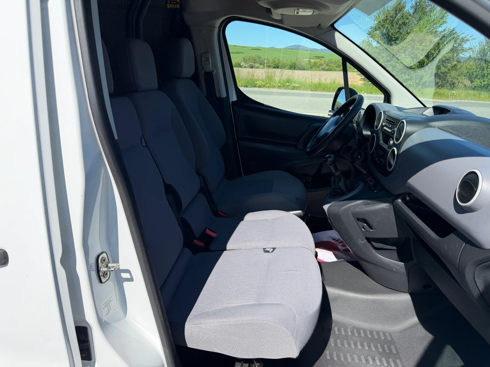 Peugeot Partner 1.6 HDI, снимка 6 - Автомобили и джипове - 54554383