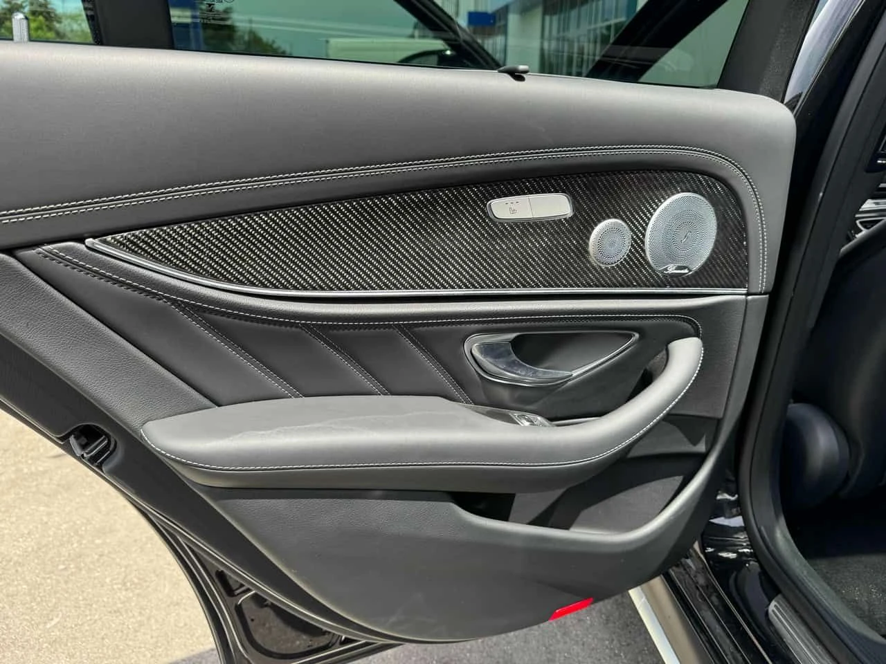 Mercedes-Benz E 63 AMG S / 360 / DIS /3D BURMESTER / HUD / АВТОКРЕДИТ , снимка 11 - Автомобили и джипове - 54639363