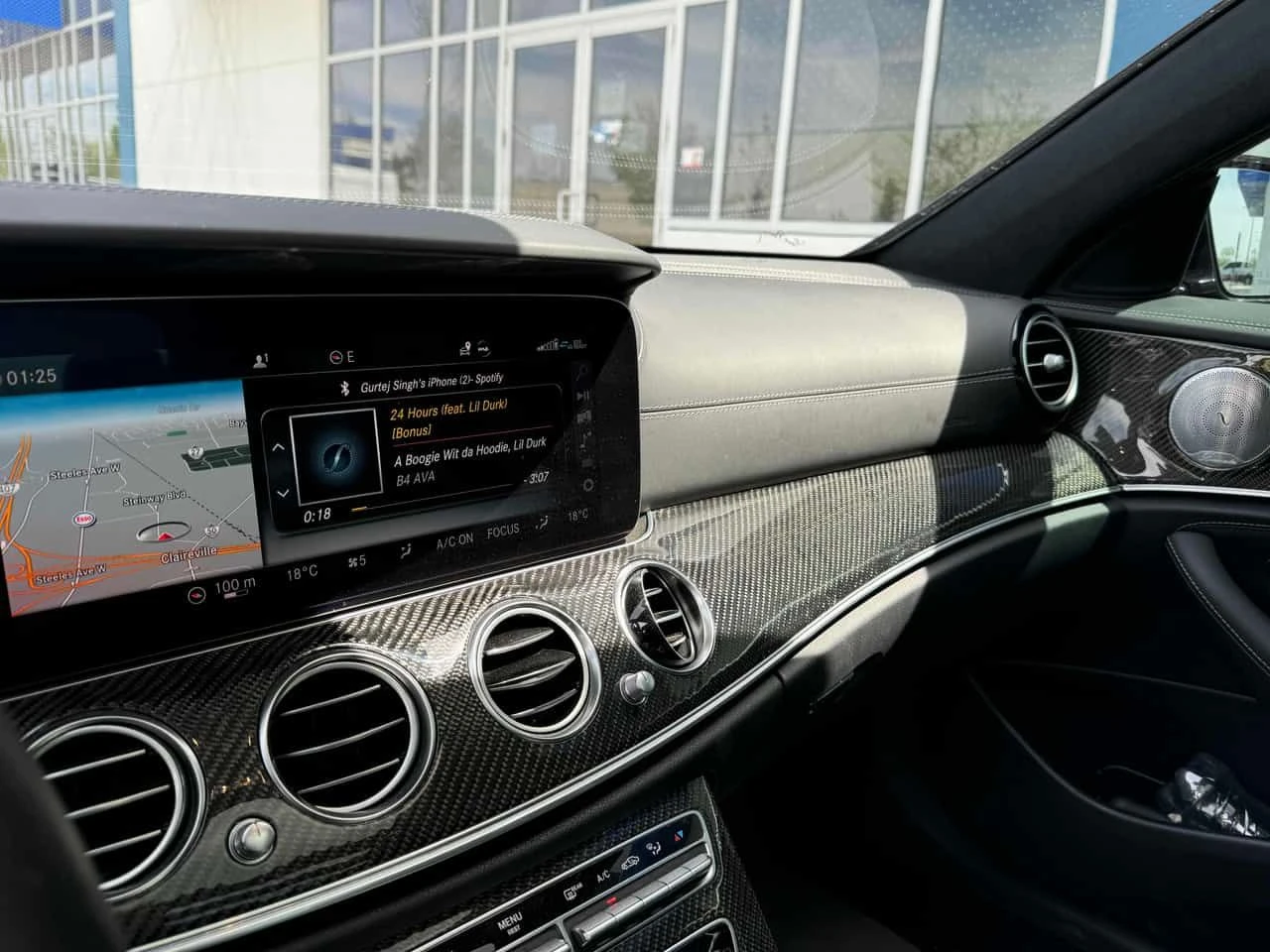 Mercedes-Benz E 63 AMG S / 360 / DIS /3D BURMESTER / HUD / АВТОКРЕДИТ , снимка 14 - Автомобили и джипове - 54639363