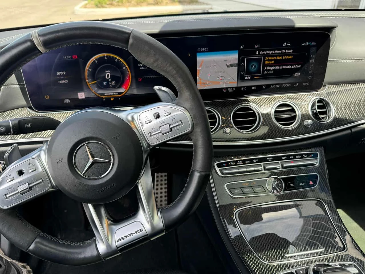 Mercedes-Benz E 63 AMG S / 360 / DIS /3D BURMESTER / HUD / АВТОКРЕДИТ , снимка 15 - Автомобили и джипове - 54639363