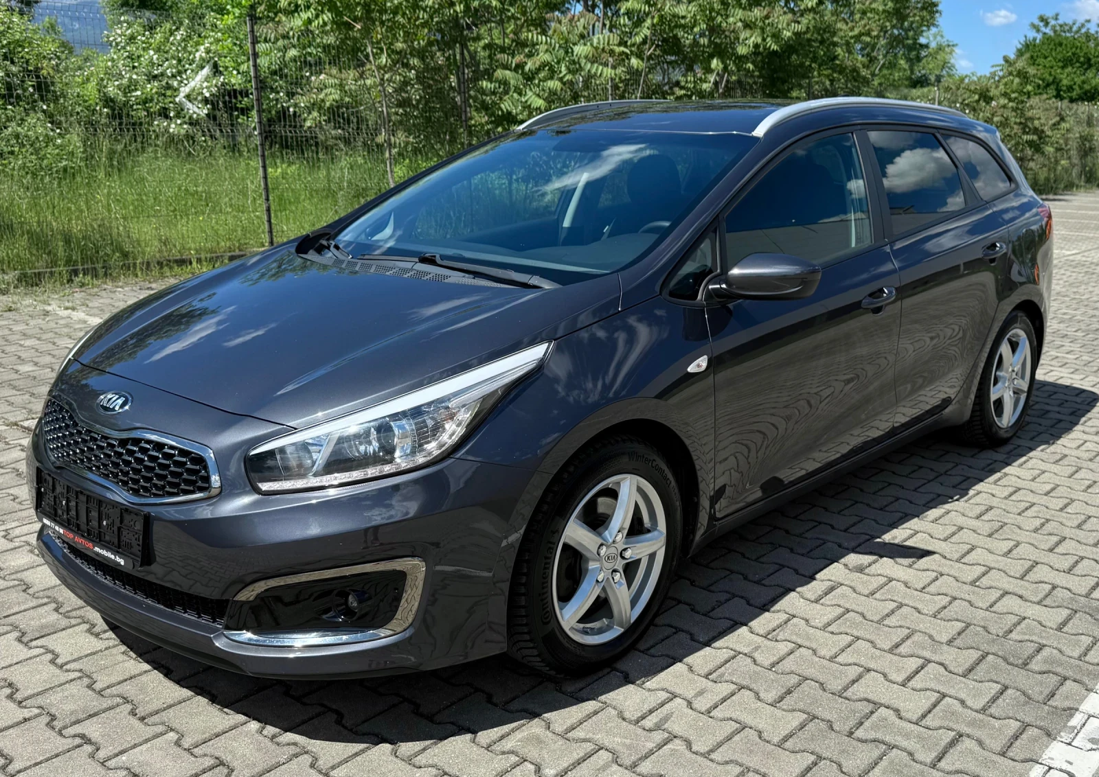 Kia Ceed 1.4i/16V/100kc/6ck/* * Facelift*  / !!! 96564km !!