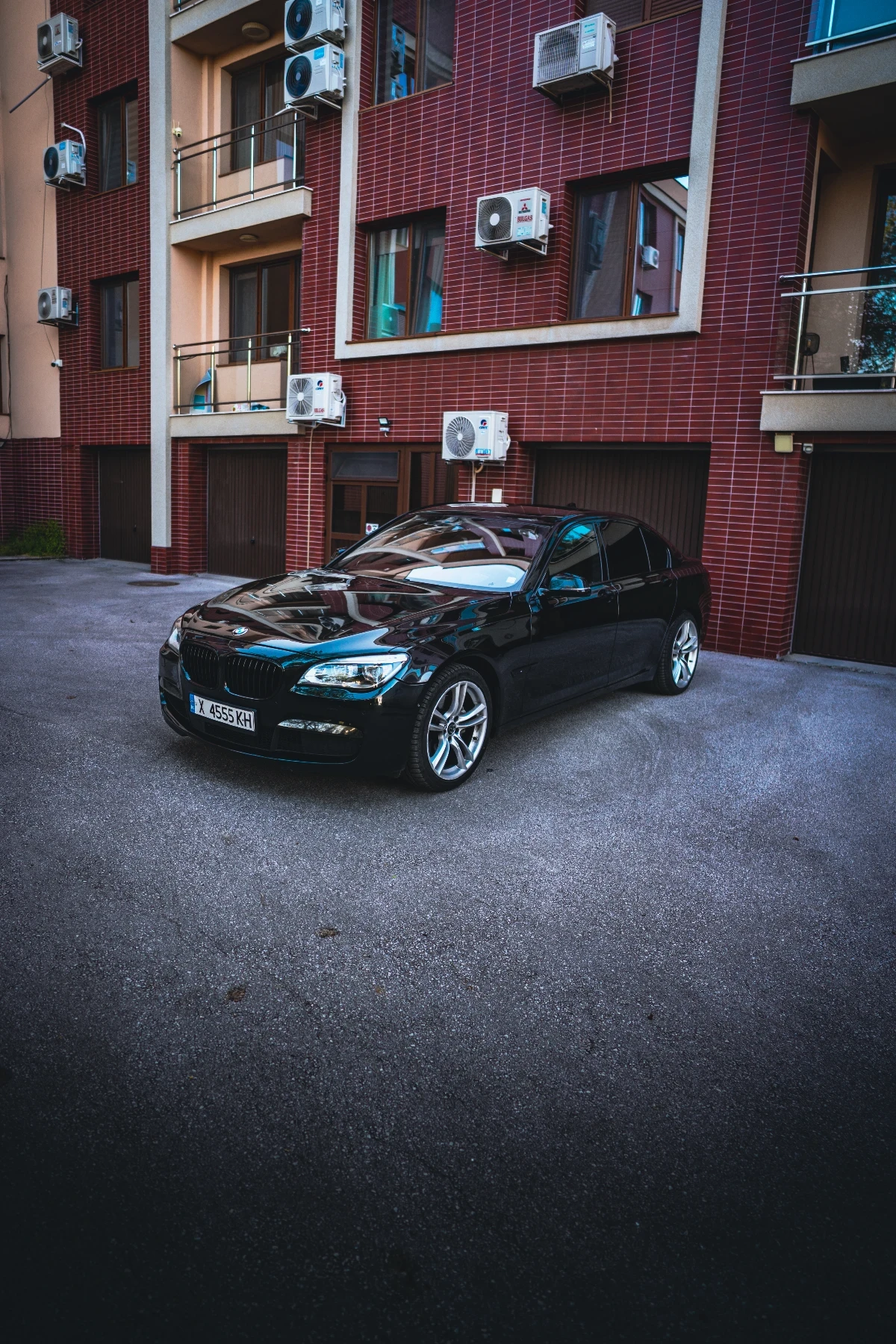 BMW 740 D Facelift Full екстри, снимка 2 - Автомобили и джипове - 54801280